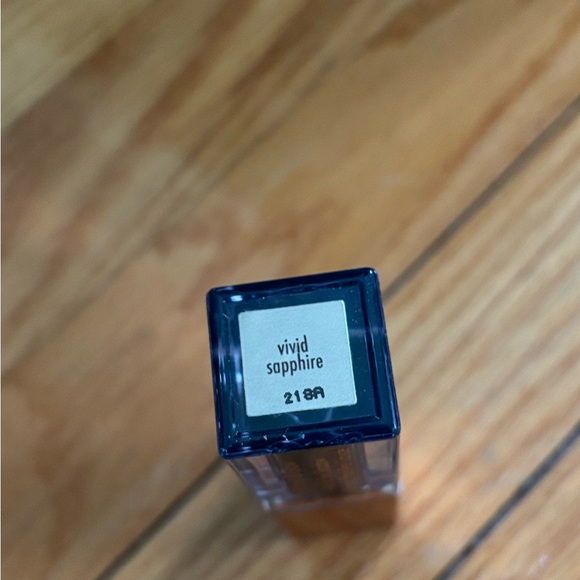 Liquid eyeshadow - Picture 2 of 2